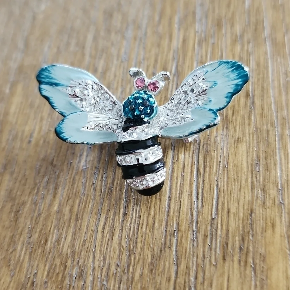 Vintage Bumble Bee Brooch Pin